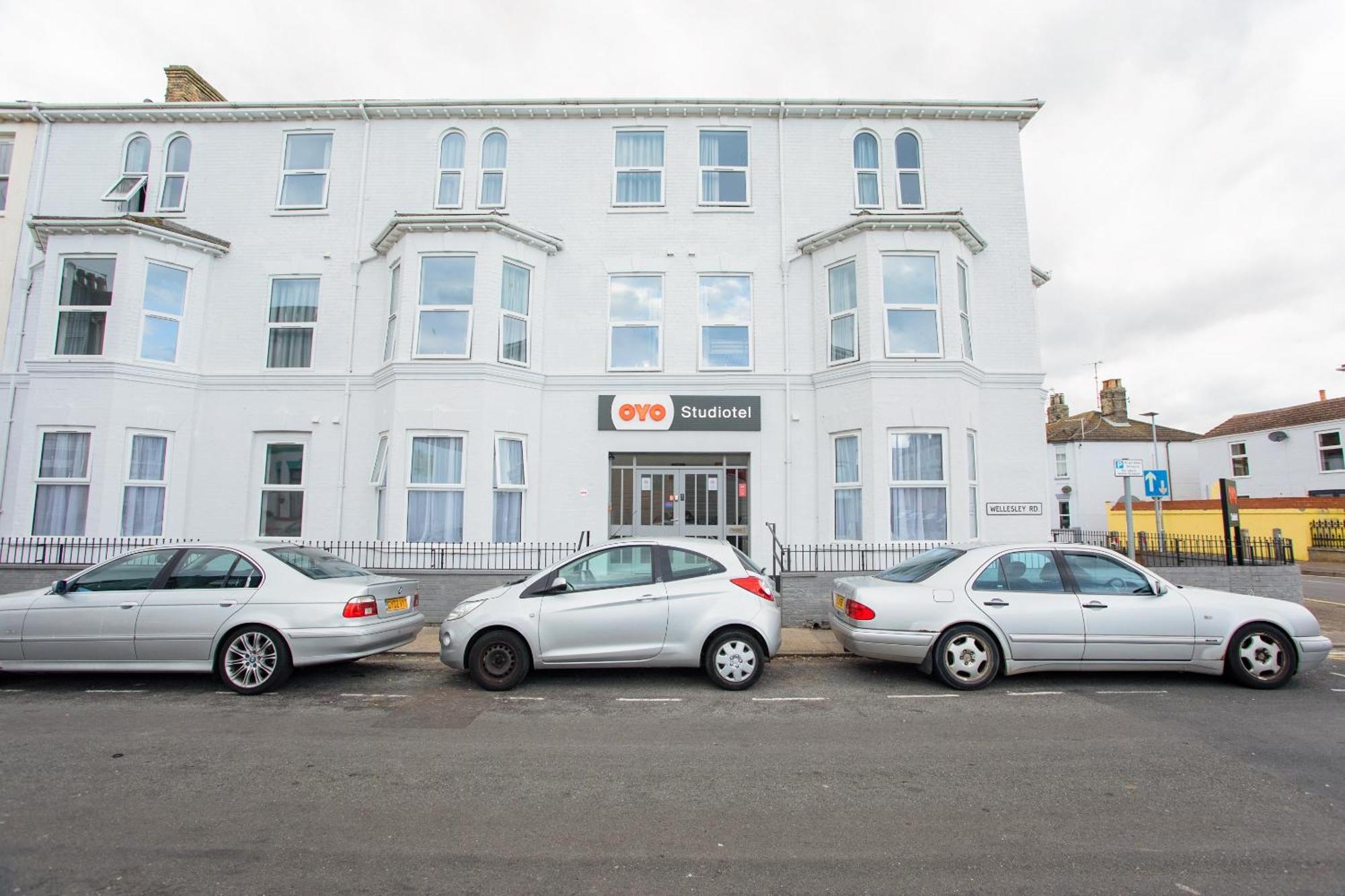 Oyo Studiotel Gy - Modern Hotel Apartments Great Yarmouth Buitenkant foto